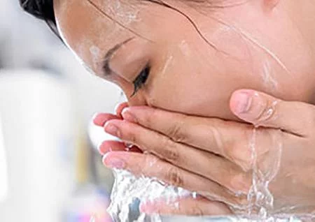 como-lavarme-la-cara